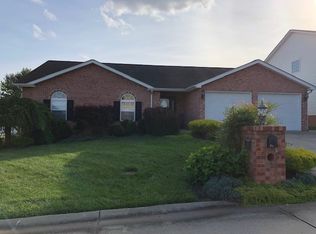 623 Sapphire Dr, Hurricane, WV 25526