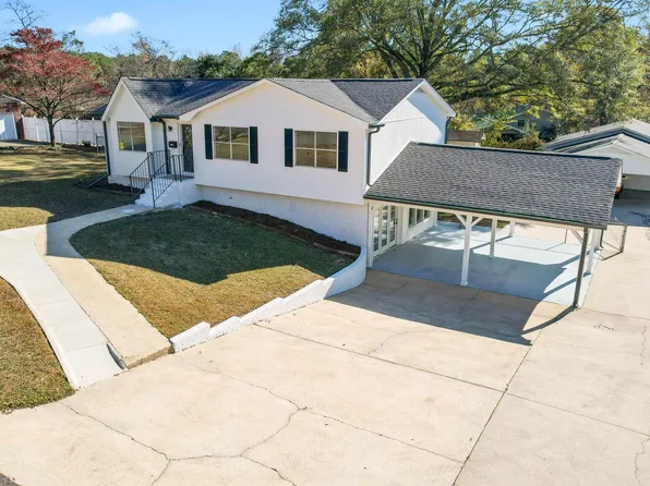 2712 Ridgeway Rd, Pell City, AL 35128
