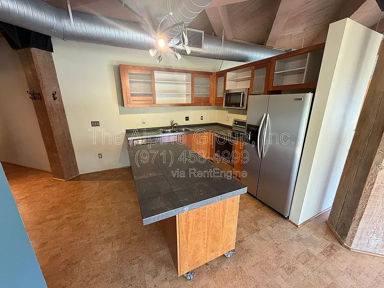 1420 NW Lovejoy St #414 — Photo 2