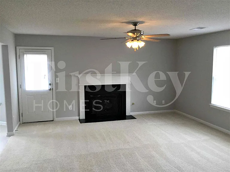 4200 Reserve Hill Xing — Photo 2