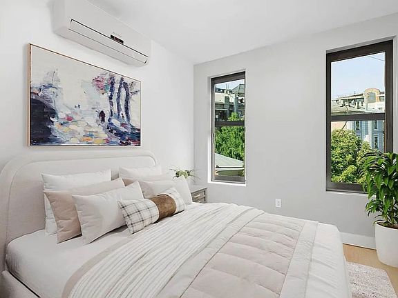 4th image of 343 Vernon Ave #1A