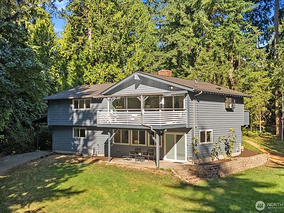 2nd image of 19014 19th Avenue W