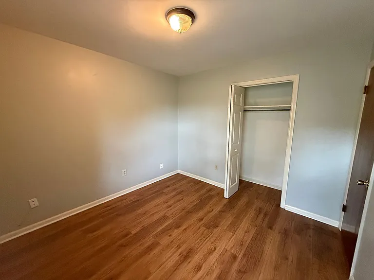 209 Longstreet St — Photo 26