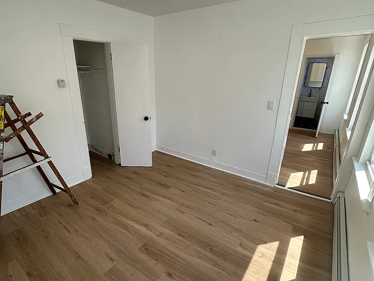 14 Crown St #2W — Photo 15