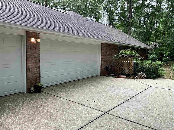 3rd image of 3525 Bayswater Dr