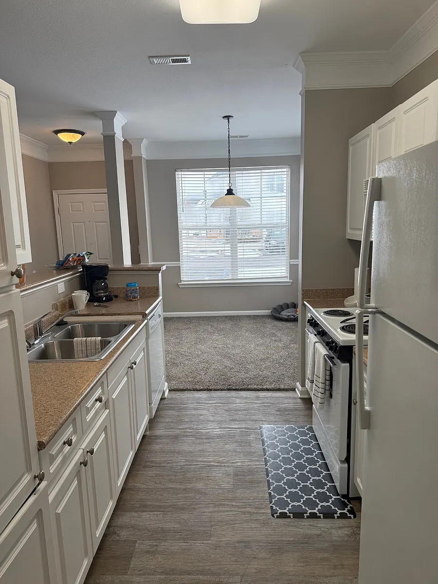 Building Photo - 8025 Preston Dr #8036WL