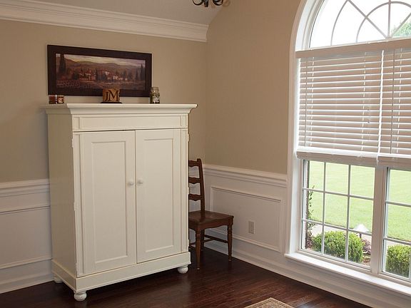 Vaulted ceiling
