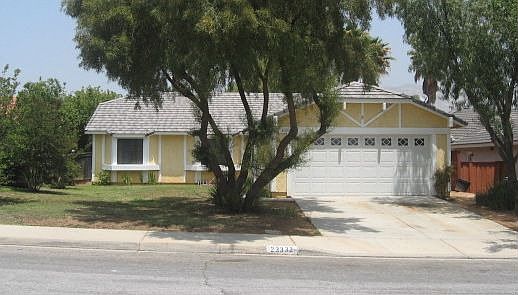 1st image of 23332 Sonnet Dr