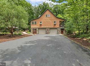 21 Pine Tree Dr, Newville, PA 17241