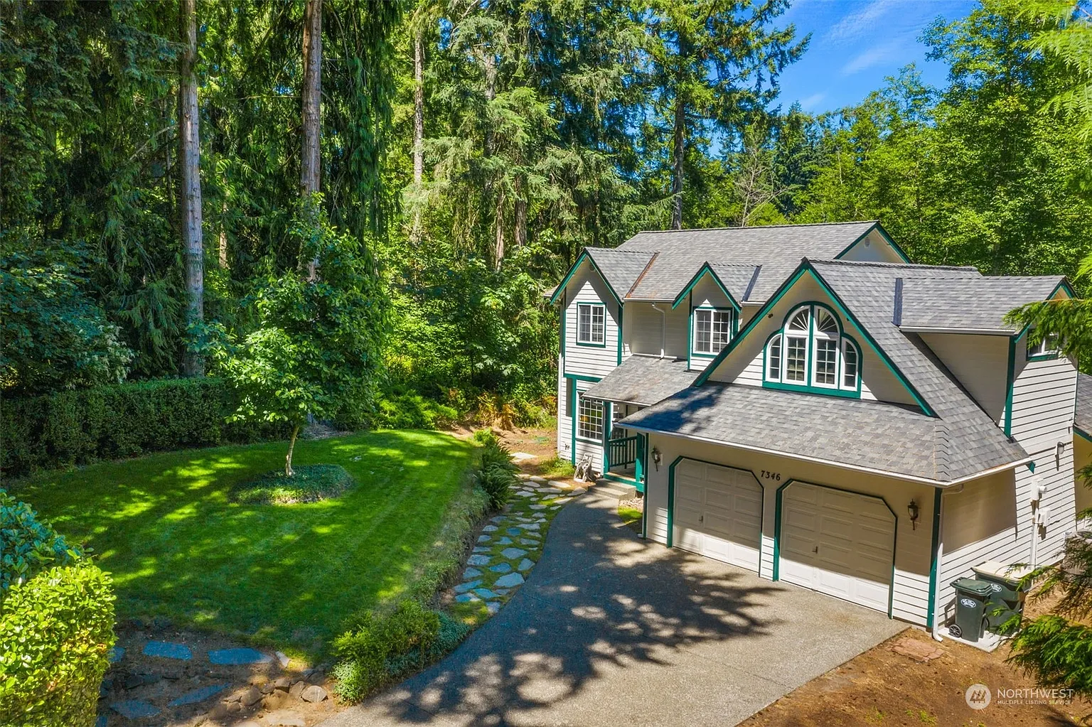 7346 Kittiwake Drive SE photo 1