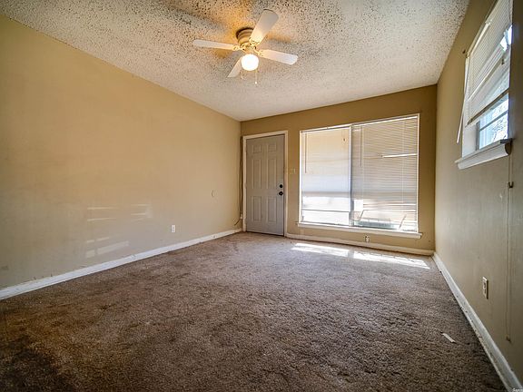 4th image of 6608 Pecan Ave