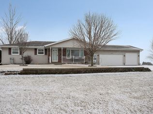 10500 Menchalville Rd, Reedsville, WI 54230