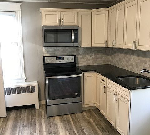 4th image of 275 1st Ave #2A