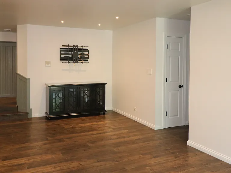 826 Thornton Ct #2 — Photo 11