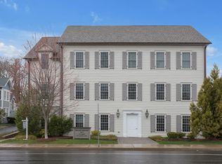 745 Boston Post Rd #204, Darien, CT 06820