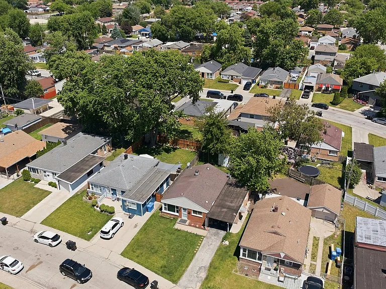 8411 S Knox Ave — Photo 9