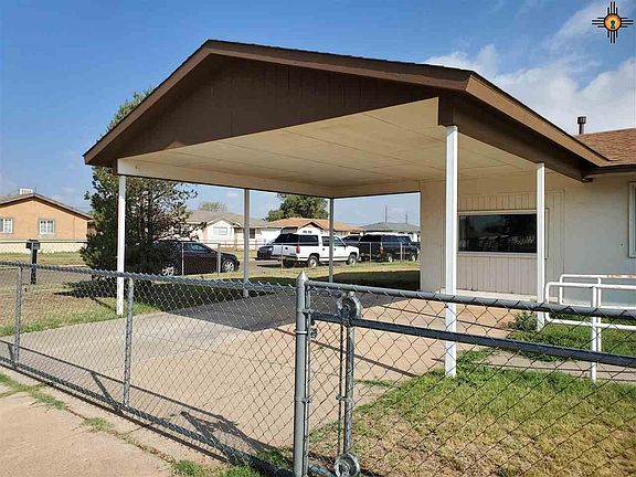 2nd image of 1201 Pecos St