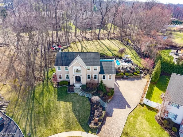 4 Michele Ct, Wayne Twp., NJ 07470
