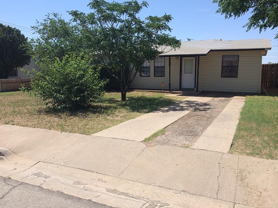 2nd image of 422 Magnolia Ave