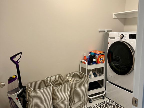 5th image of 1171 S 750 W