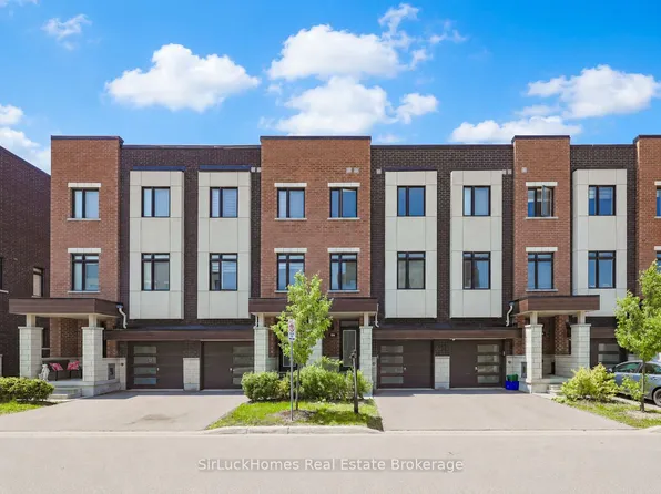 906 Kicking Horse Path, Oshawa, ON L1J 0B4