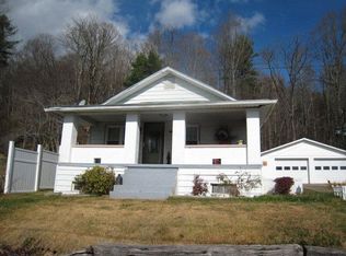 57 Spruce Ave, Spruce Pine, NC 28777