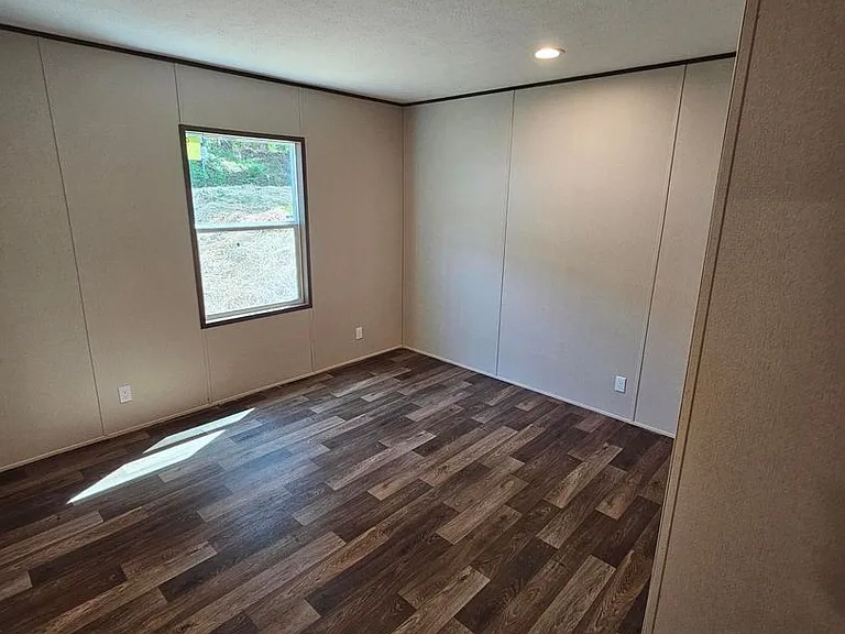 Welcome Home to Colony Park Johnson City's Hidden Gem! — Photo 26