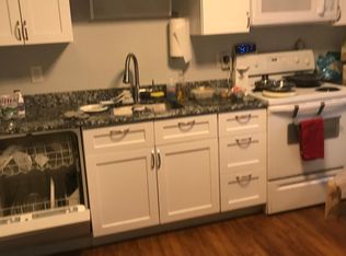 8 Denise Ct, Rensselaer, NY 12144