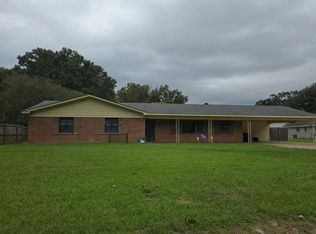 128 Woodville Dr, Natchez, MS 39120