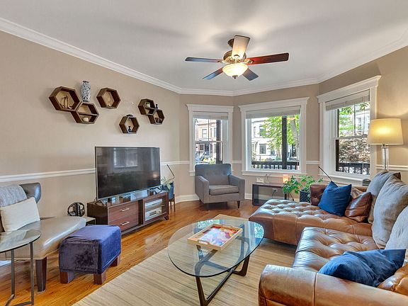 4th image of 2235 W Leland Ave
