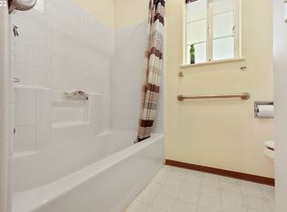 909 Madrona Ave #A, Tillamook, OR 97141