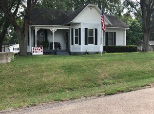 404 W Madison St, Athens, IL 62613