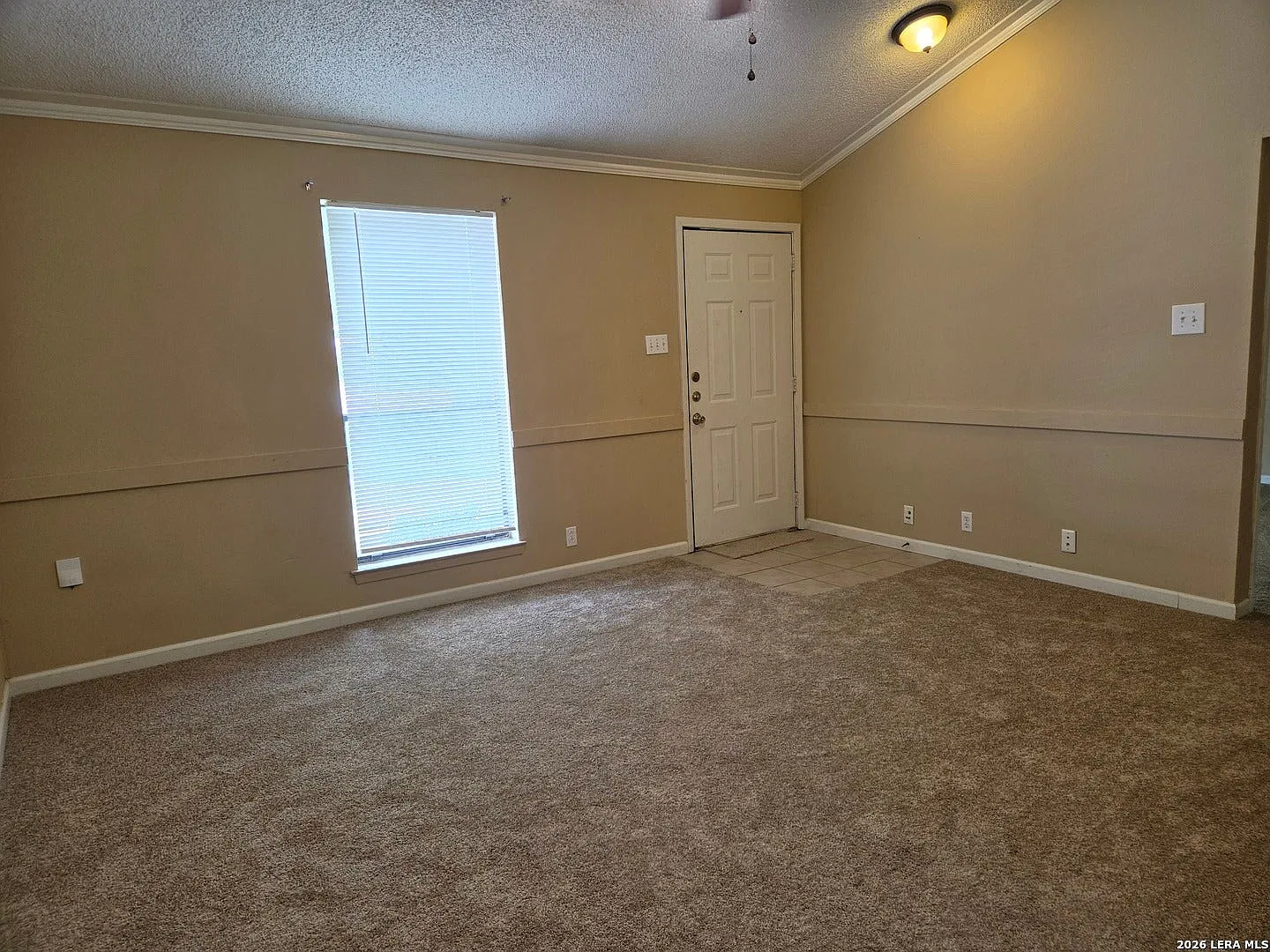 3 bed, 2.0 bath, 1125 sqft, $1,550 — Photo 3