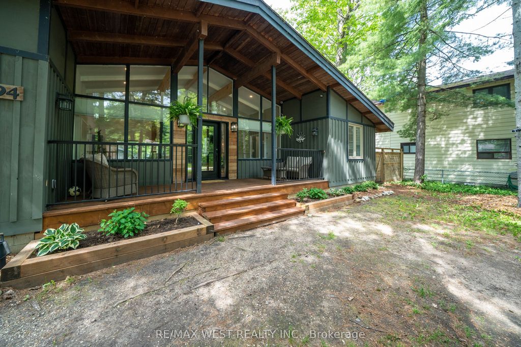 94 28th St N, Wasaga Beach, ON - View 6