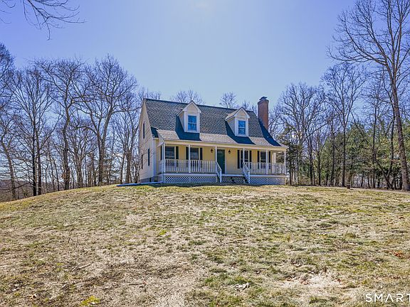 2nd image of 5 Brooke Hill Road