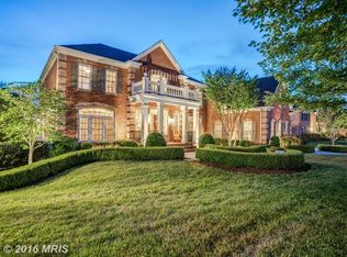 9916 Rosewood Hill Cir, Vienna, VA 22182