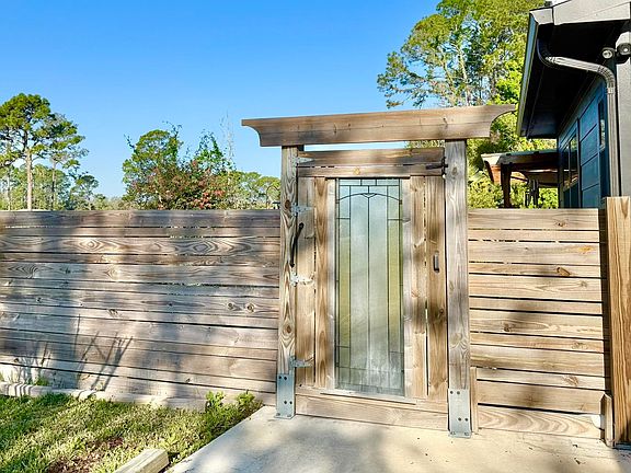 3rd image of 146 Maple Tree Ln