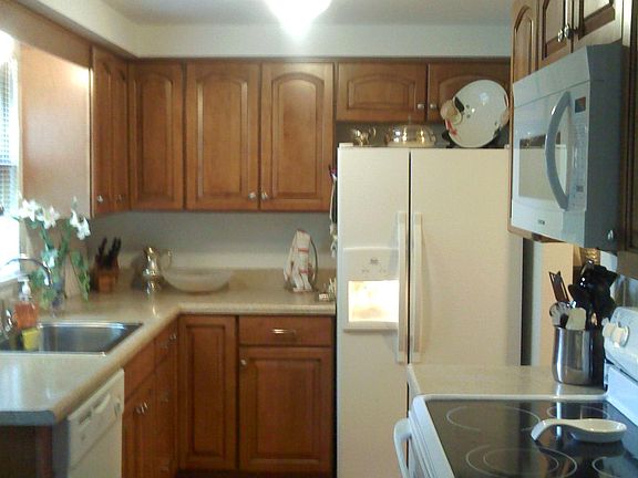 4th image of 511 Stone Villa Ct APT 3A
