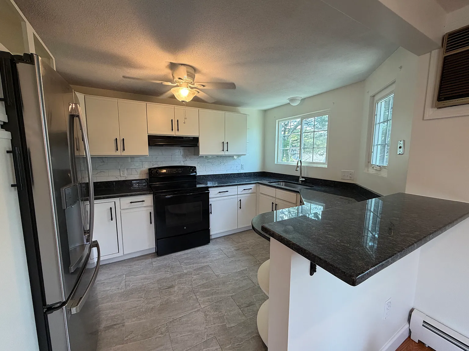 2 bed, 1236 sqft, $2,600 — Photo 1