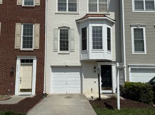 2442 Terra Cotta Cir, Herndon, VA 20171