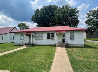 306 N 1st St, Stilwell, OK 74960