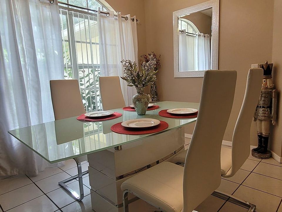 1st image of 11180 Cypress Leaf Dr
