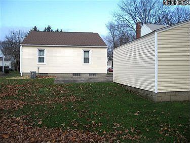 2nd image of 1790 Kingsley Ave