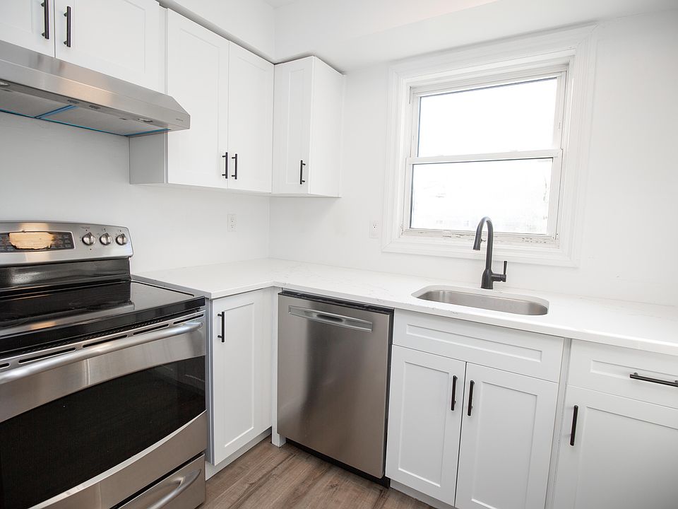 1st image of 470 2nd St Unit 34