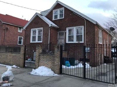 22518 111th Ave, Queens Village, NY, 11429