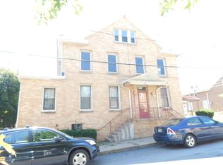 118 W Oak St, Hazleton, PA 18201
