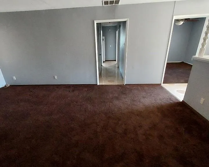 18216 Walnut St — Photo 6