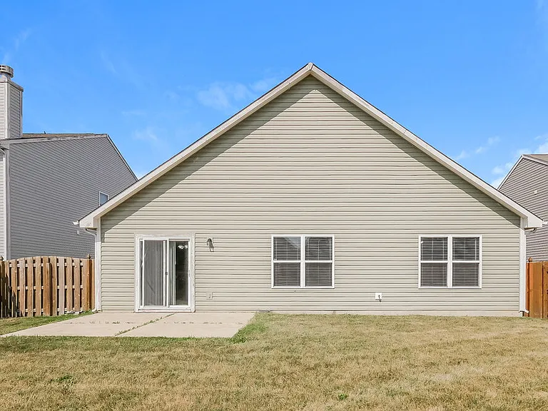 2532 Copper Hill Dr — Photo 16
