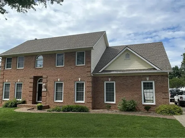 1535 Chenoweth Cir, Bowling Green, KY 42104