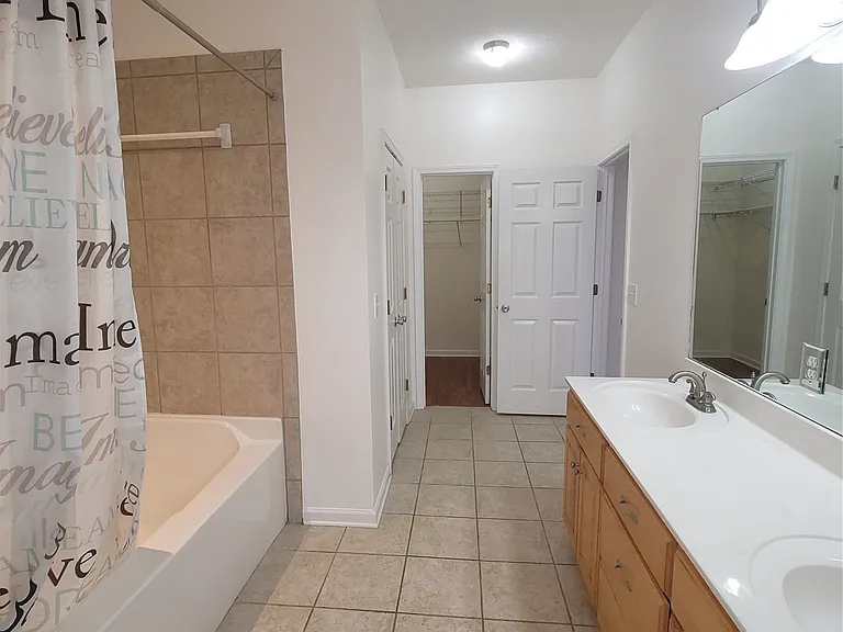 77 Groves Ln — Photo 27
